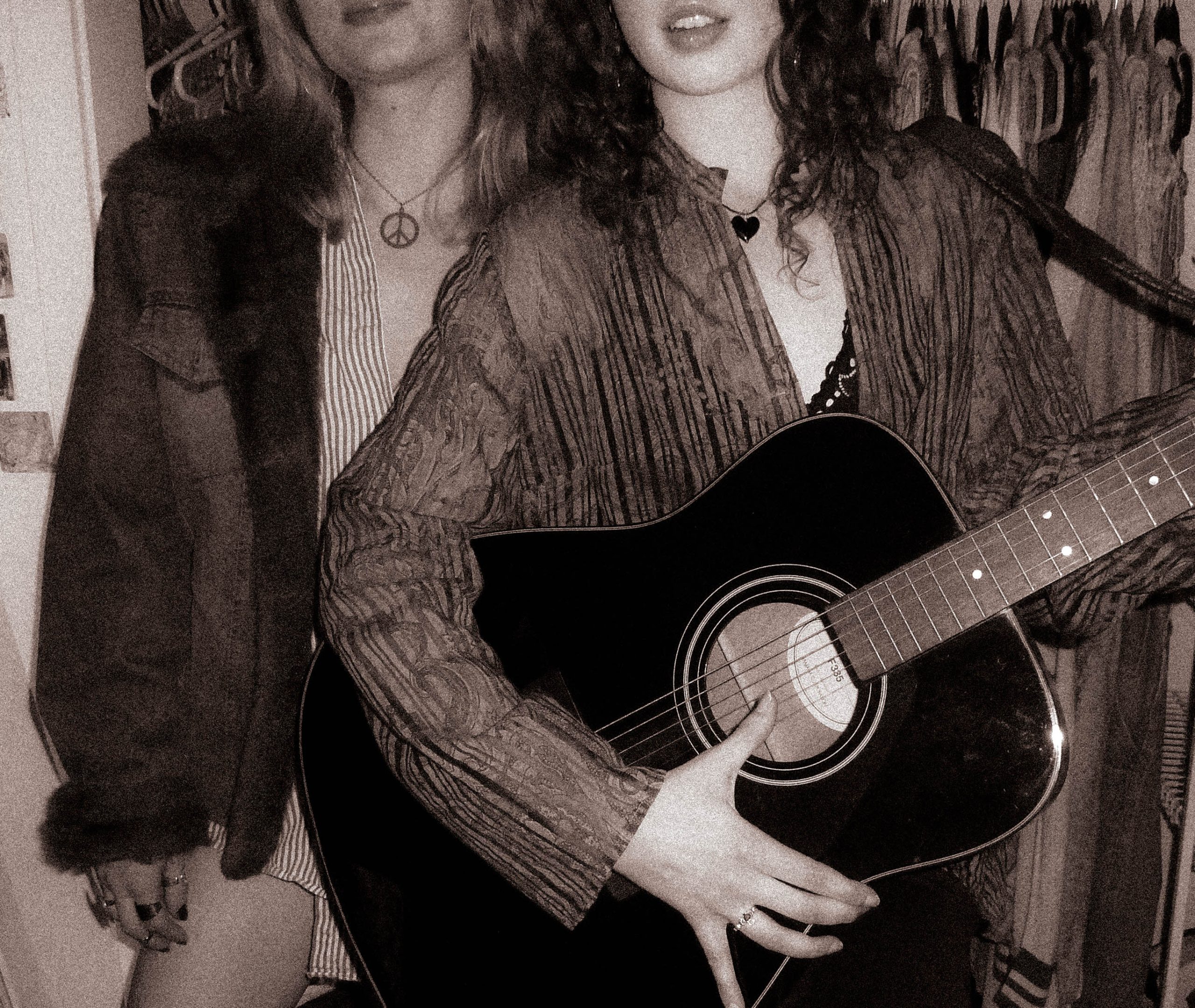 daisy jones and the six inspired bestie photo